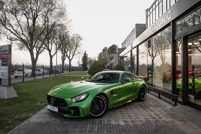 Mercedes-Benz Amg GT main image