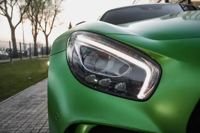 Mercedes-Benz Amg GT view 3