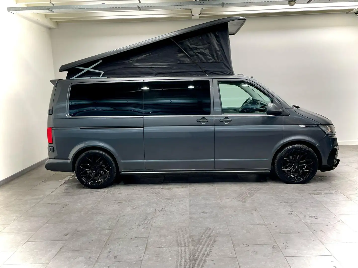 Volkswagen 2.0TDI DSG LWB 150PK Camper California Tribute 9 p Сірий - 2