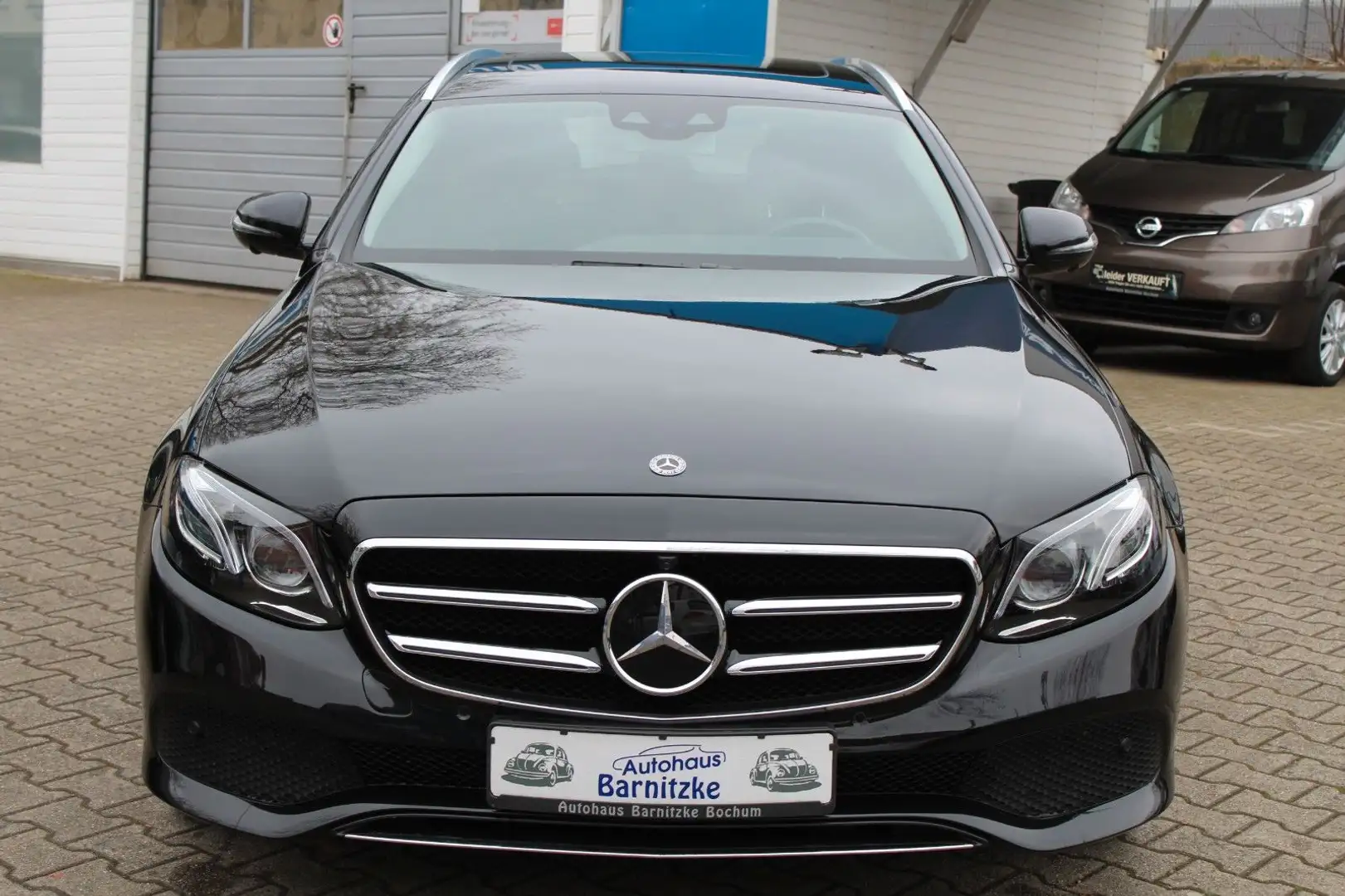 Mercedes-Benz E 300 d Avantgarde * LED * 360° * DAB * COMAND Negro - 2