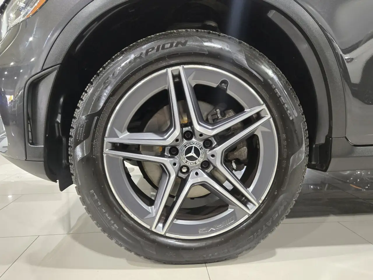 Mercedes-Benz GLC снимка Mercedes-Benz GLC