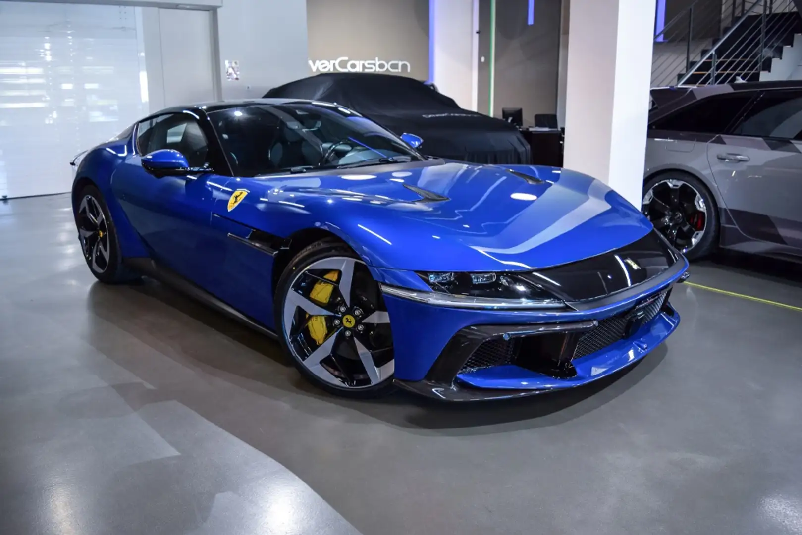 Ferrari 12 Cilindri 12Cilindri Blau - 2