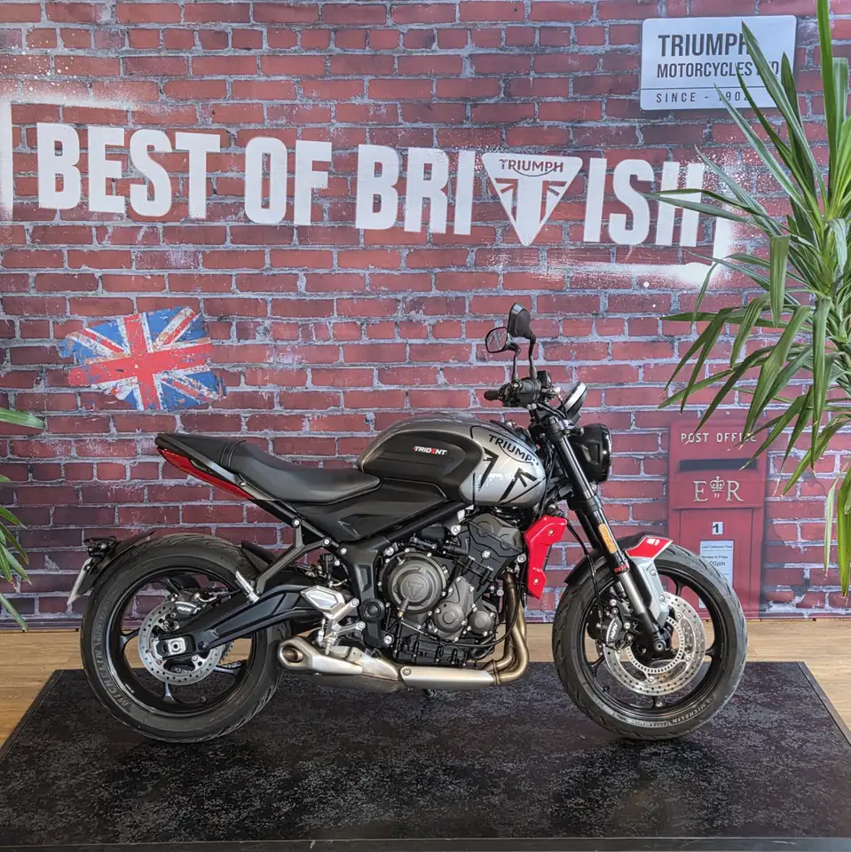Triumph Trident 660