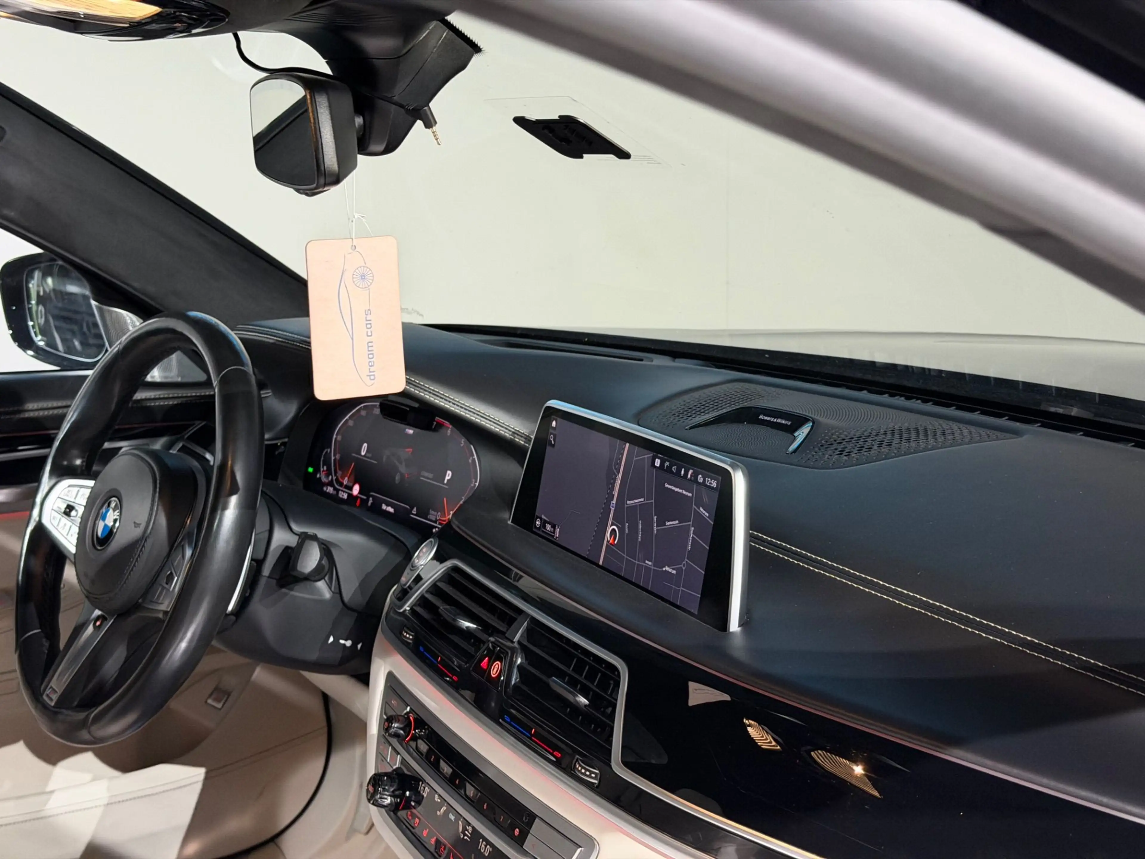 BMW 750 i xDrive Aut. M Paket / INDIVIDUAL / Vollaustattu — photo 37