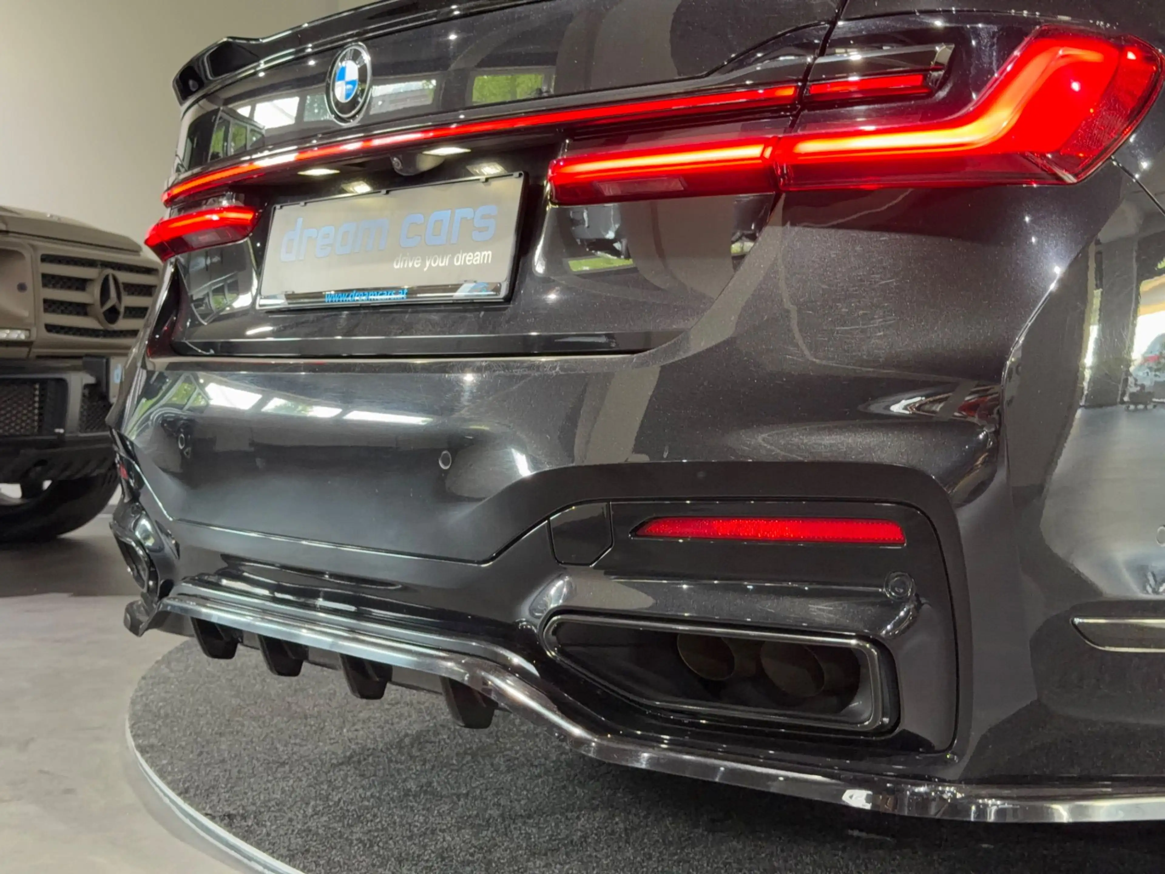 BMW 750 i xDrive Aut. M Paket / INDIVIDUAL / Vollaustattu — photo 45