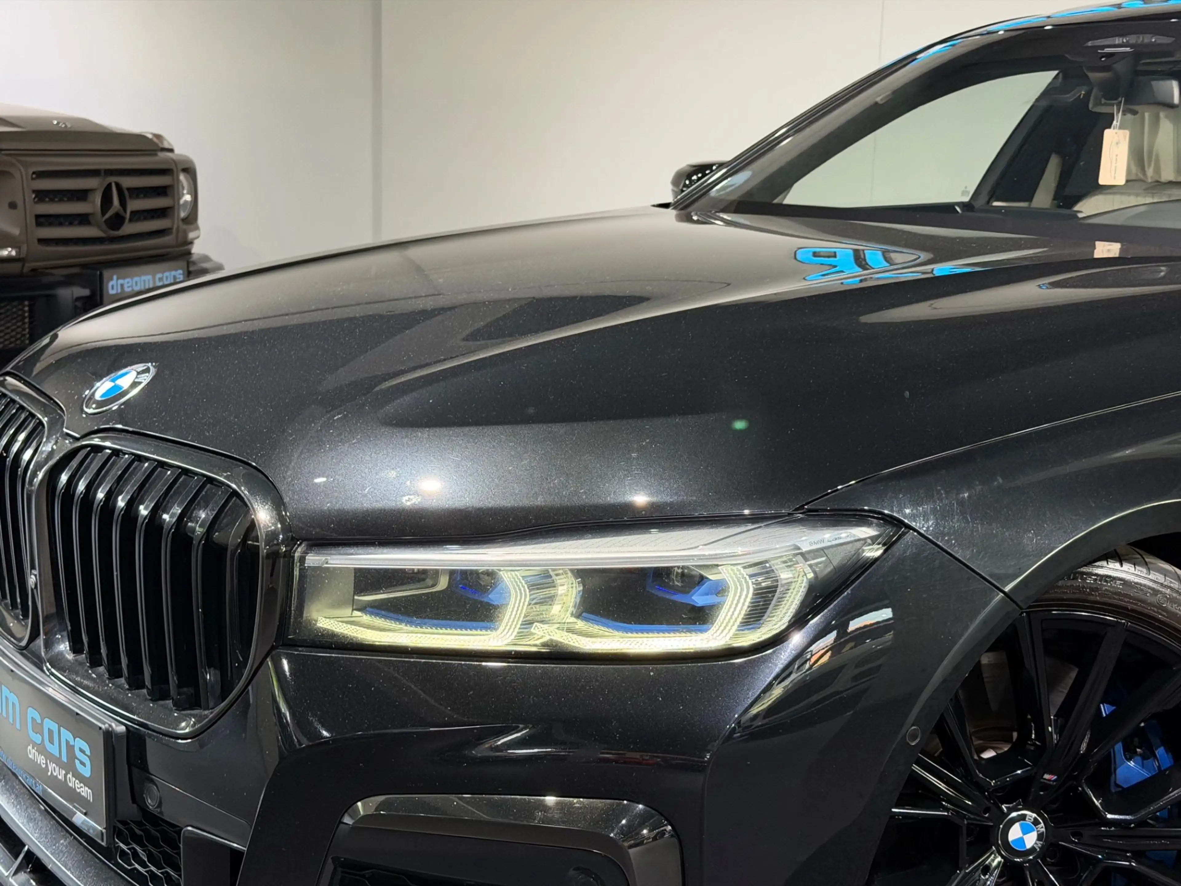 BMW 750 i xDrive Aut. M Paket / INDIVIDUAL / Vollaustattu — photo 11