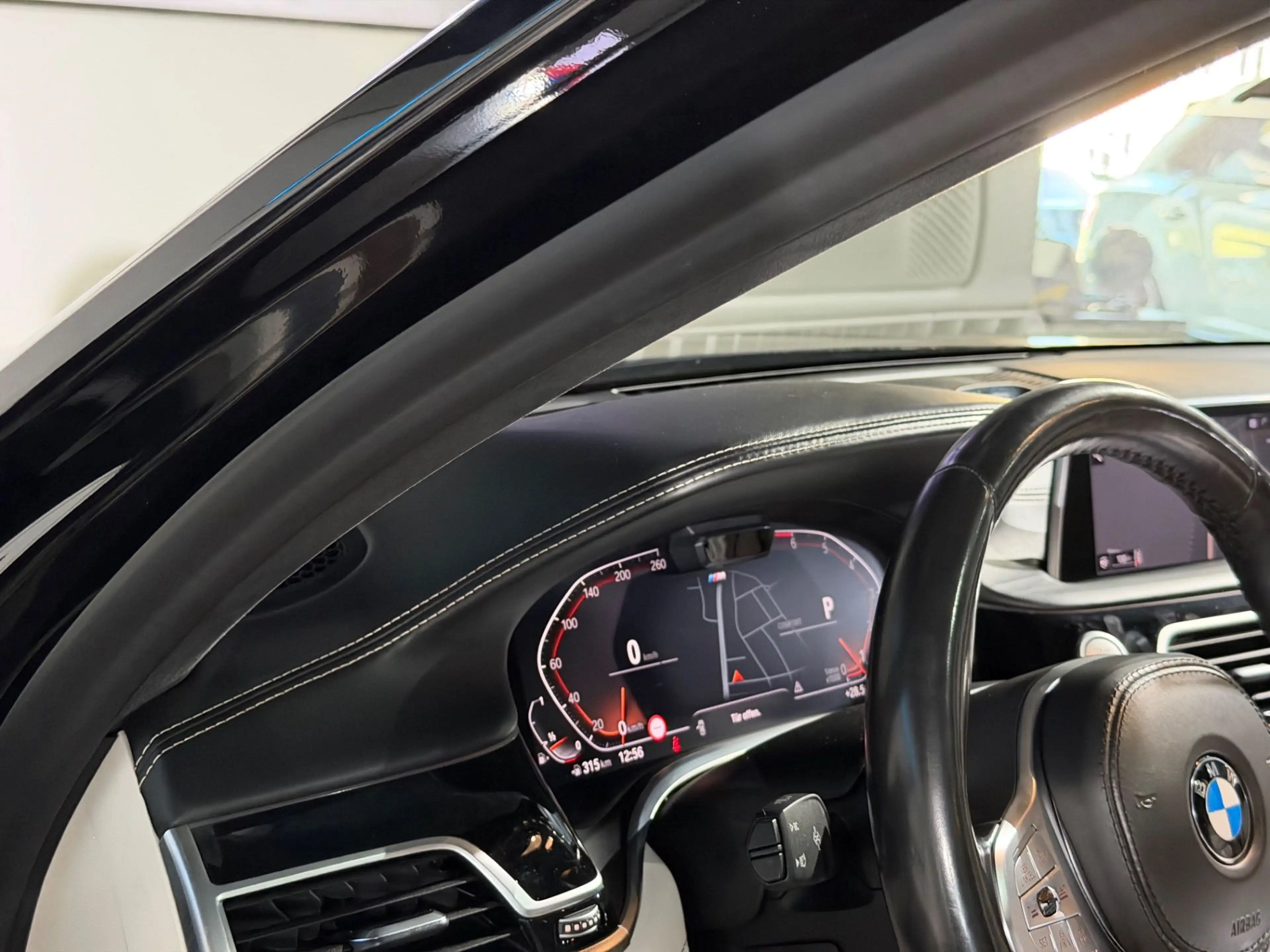 BMW 750 i xDrive Aut. M Paket / INDIVIDUAL / Vollaustattu — photo 35