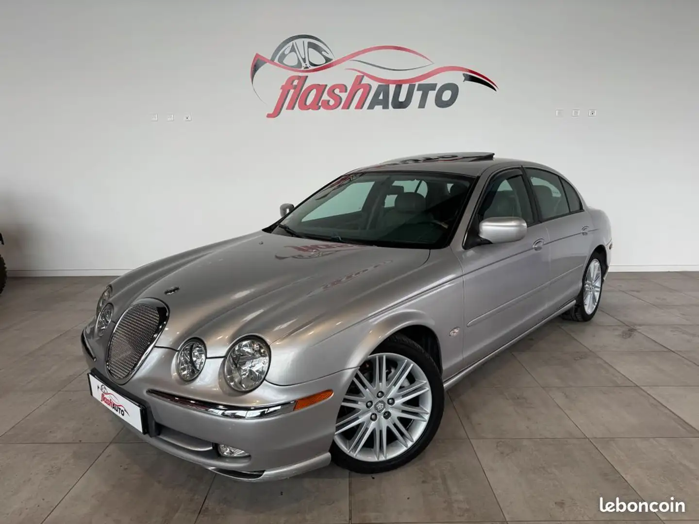 Jaguar S-Type II 4.0 i V8 285cv-BVA Gris - 1