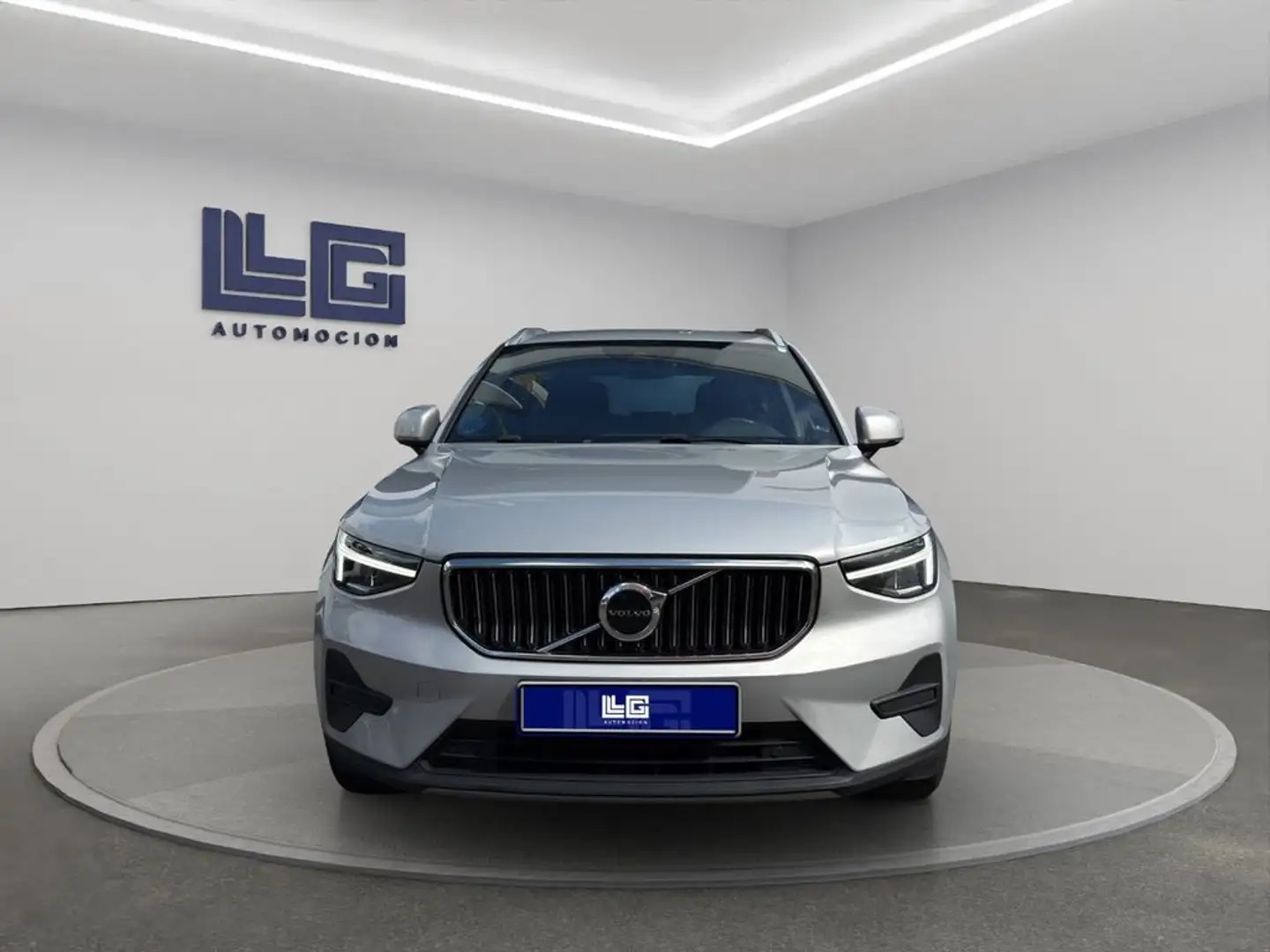 Volvo XC40 1.5 T4 Recharge PHEV Core Auto Gris - 2