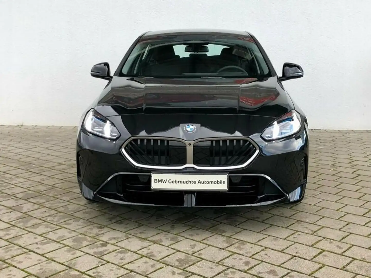 BMW 120 5-Türer M Sport Navi AdLED HeadUp Kamera SH Schwarz - 2