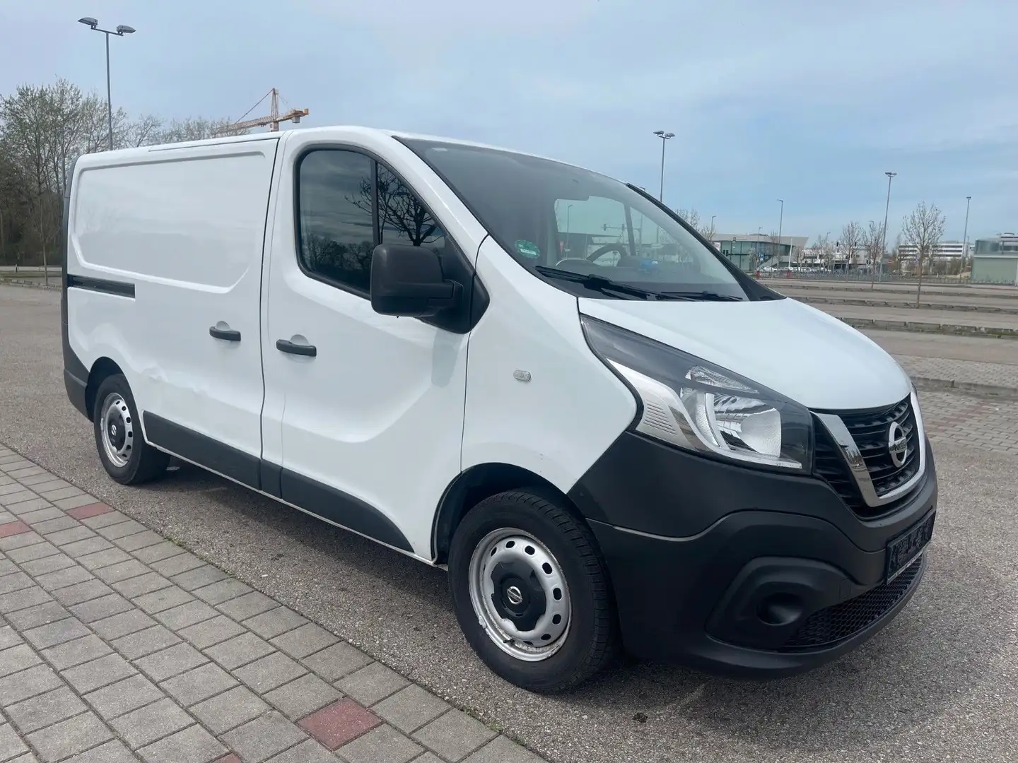 Nissan NV300 Kastenwagen L1H1 2,7t PRO Alb - 1