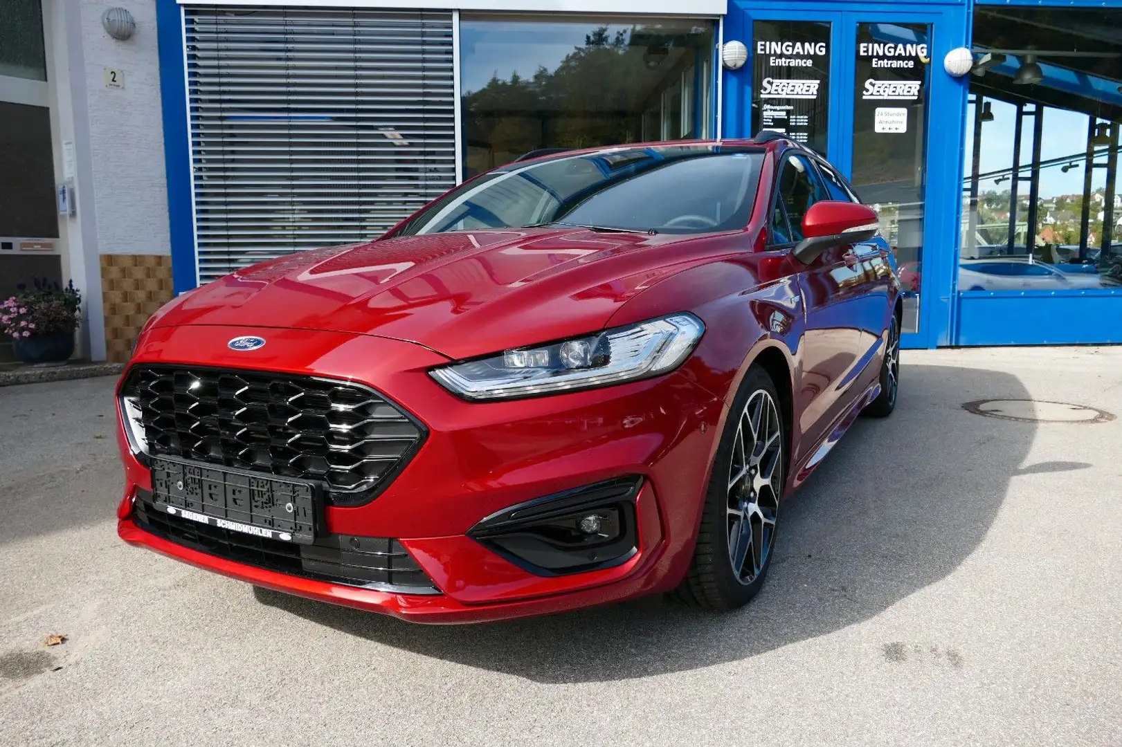 Ford Mondeo Turnier Hybrid ST-Line Rouge - 1
