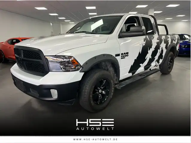 Dodge RAM 5,7l V8 */ LEDER / SZH/ AHK*