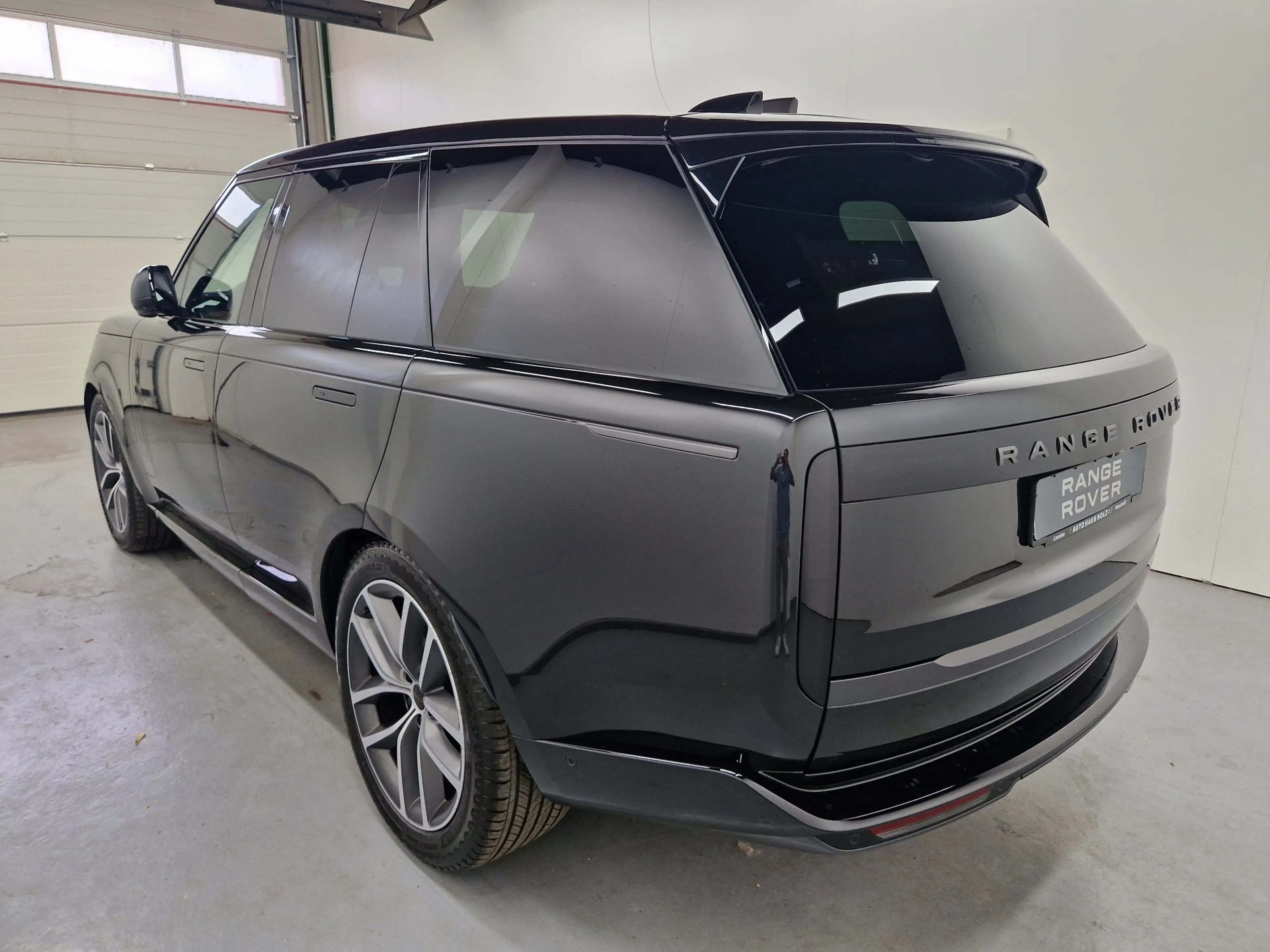 Land Rover Range Rover SWB D350 HSE Komfort Pano — photo 2