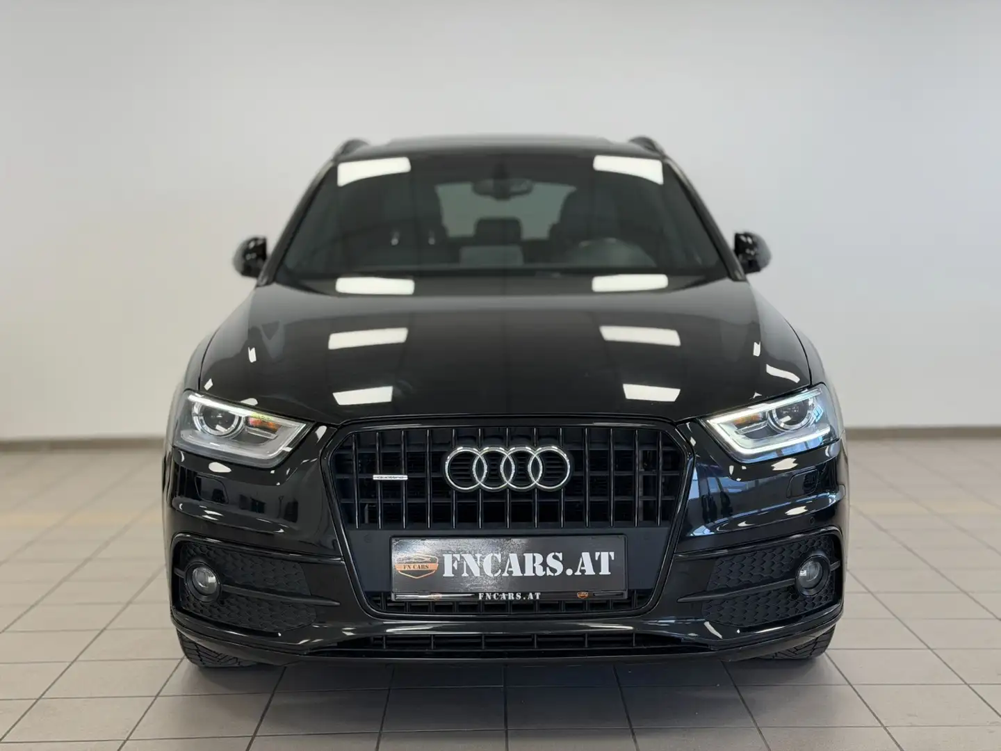 Audi Q3 2,0 TDI quattro  S-tronic S-Line Panorama | BOSE Schwarz - 2