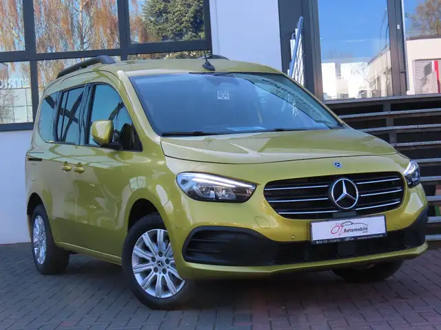 Mercedes-Benz Classe T T 180 Alcantara Sitzheizung Navigation Kamera