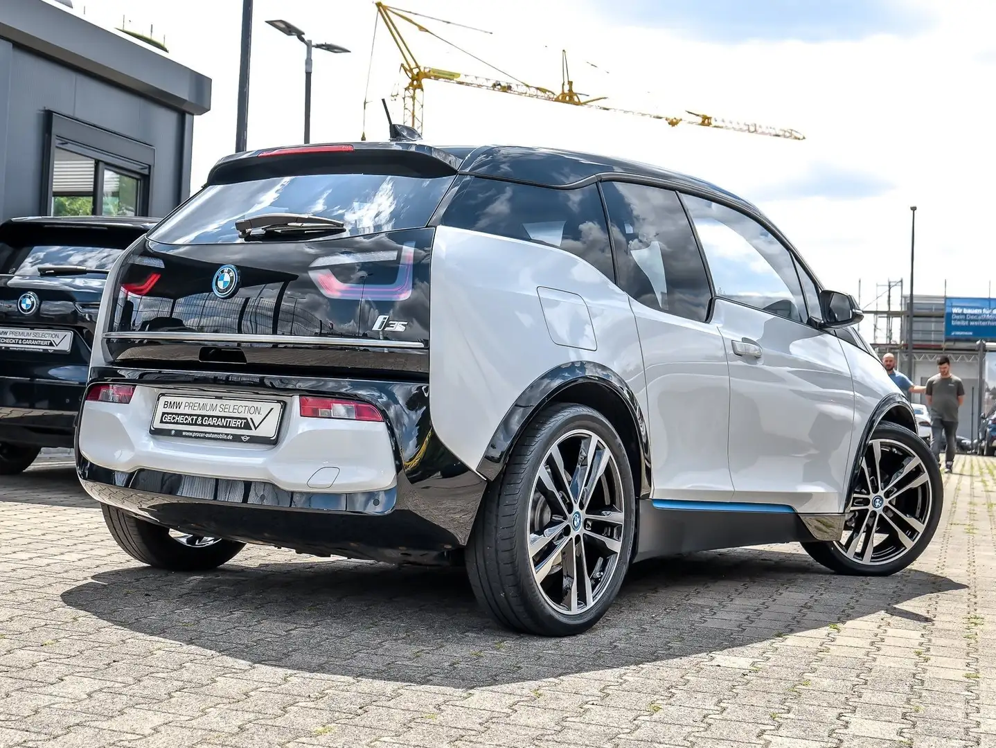 BMW i3 s 120Ah Wärmepumpe Navi PDC DAB Weiß - 2