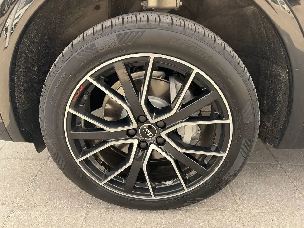 Audi Q5 снимка Audi Q5