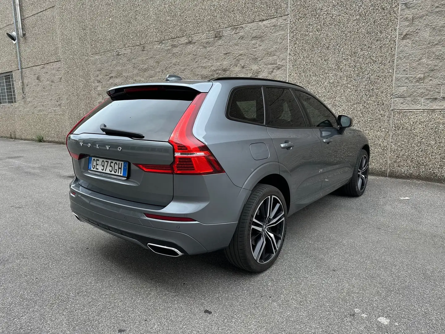 Volvo XC60 B4 (d) AWD Geartronic R-design - 2