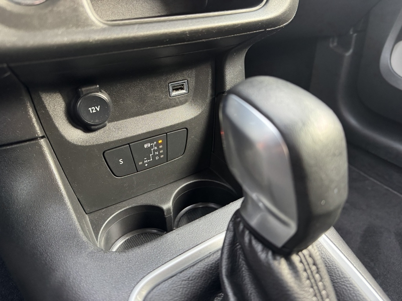 Citroen C3 1.2 PT Shine | AUT | KEY LESS | APPLE CARPLAY | — photo 11