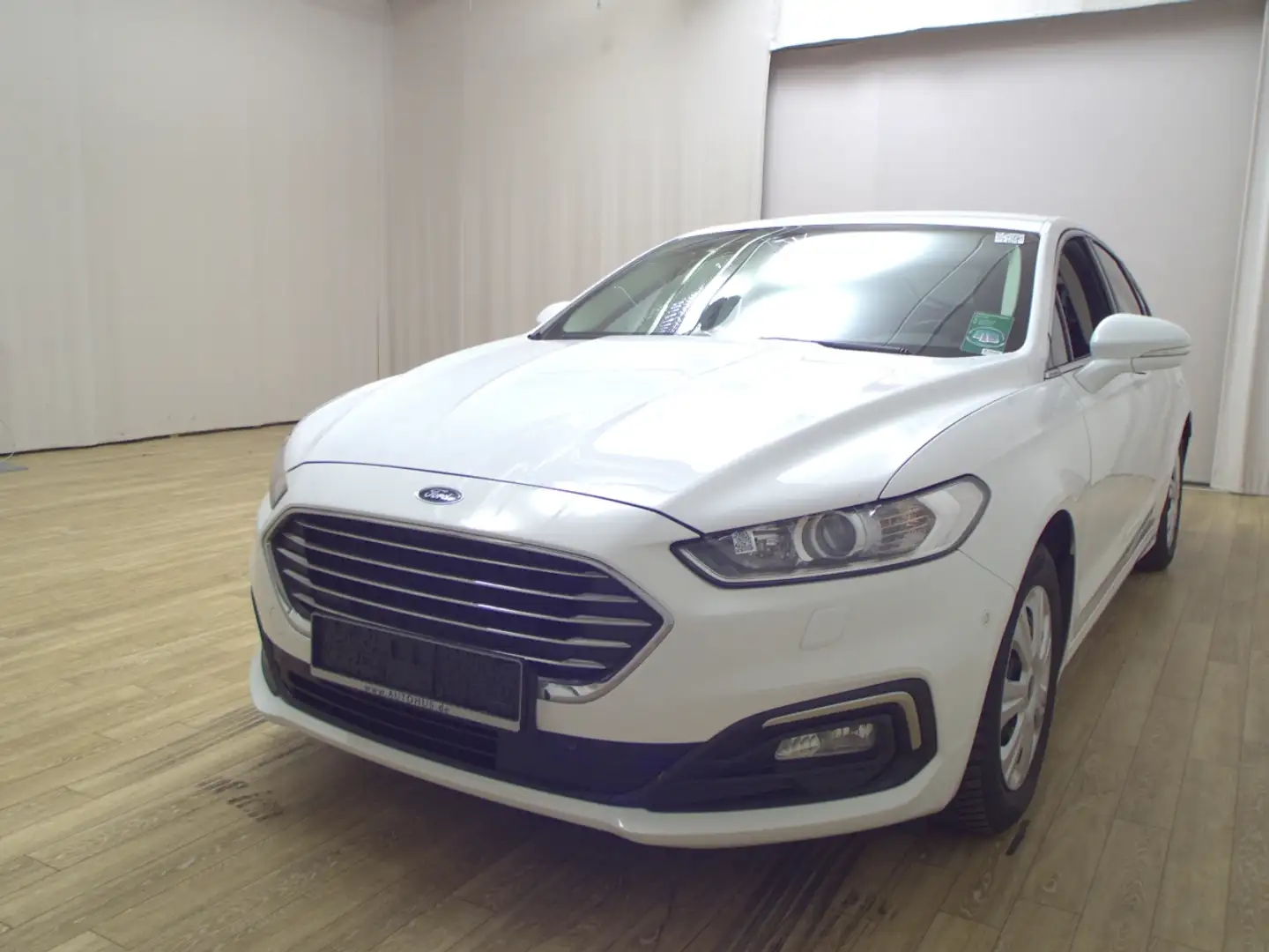 Ford Mondeo 2.0 TDCi Titanium Navi AHK RFK Weiß - 2