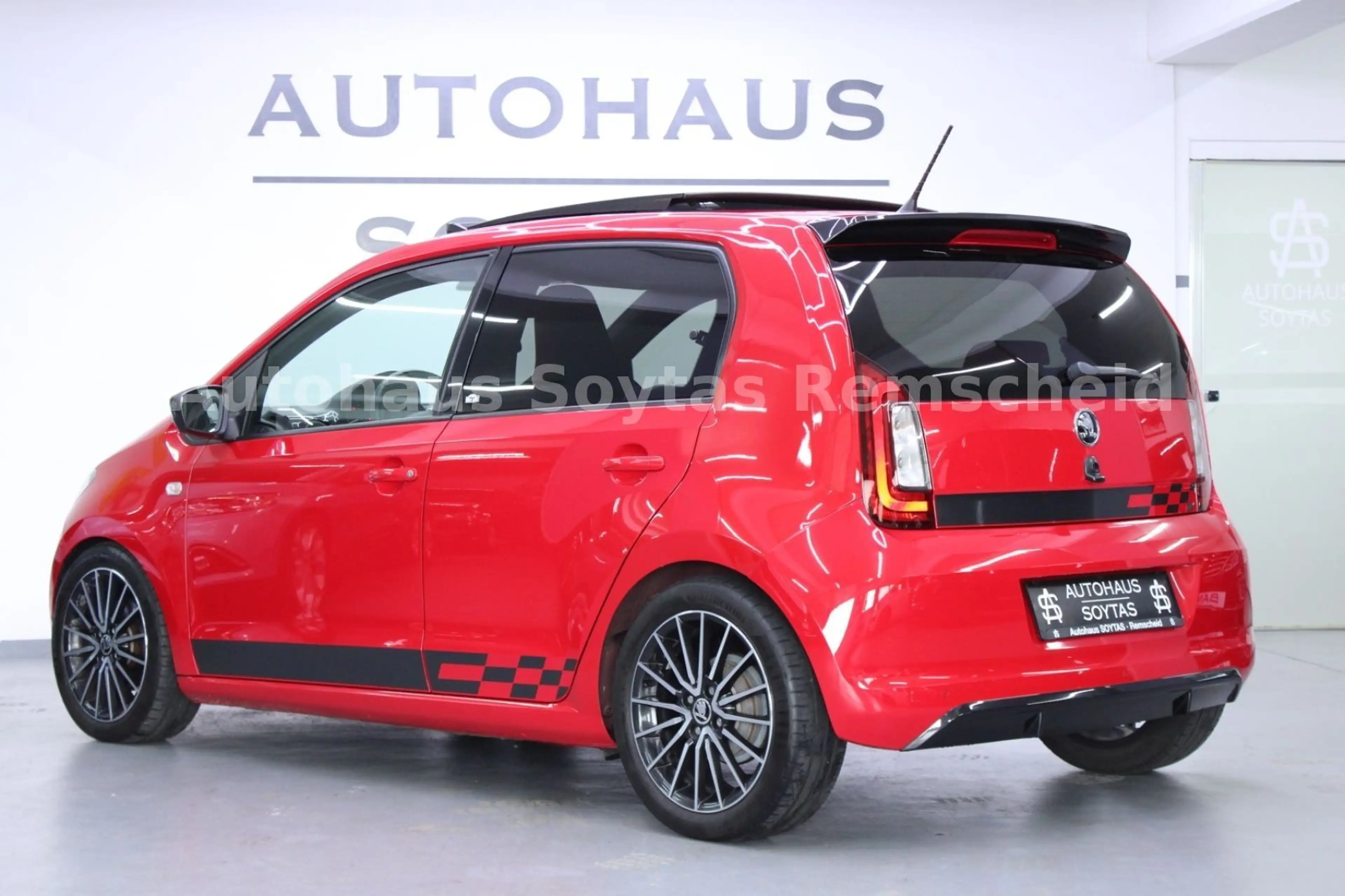 Skoda Citigo Monte Carlo I PANO I SHZ I PDC I DEEP — photo 7