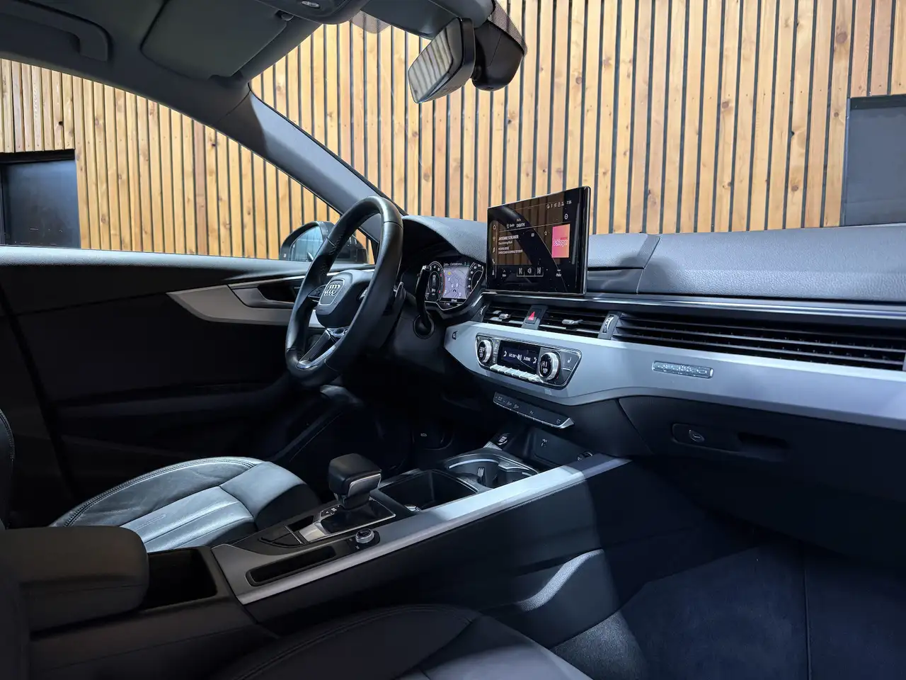 Audi A4 Avant adv. 40 TFSI Aut Navi*Kam*ACC*LED*Leder, миниатюра 17