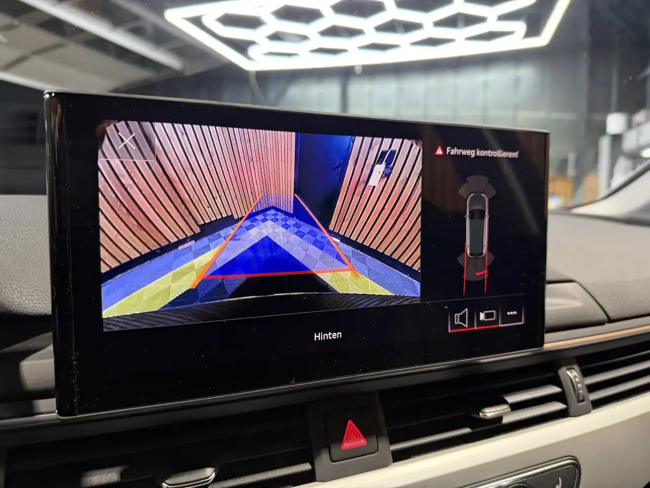 Audi A4 Avant adv. 40 TFSI Aut Navi*Kam*ACC*LED*Leder, миниатюра 27