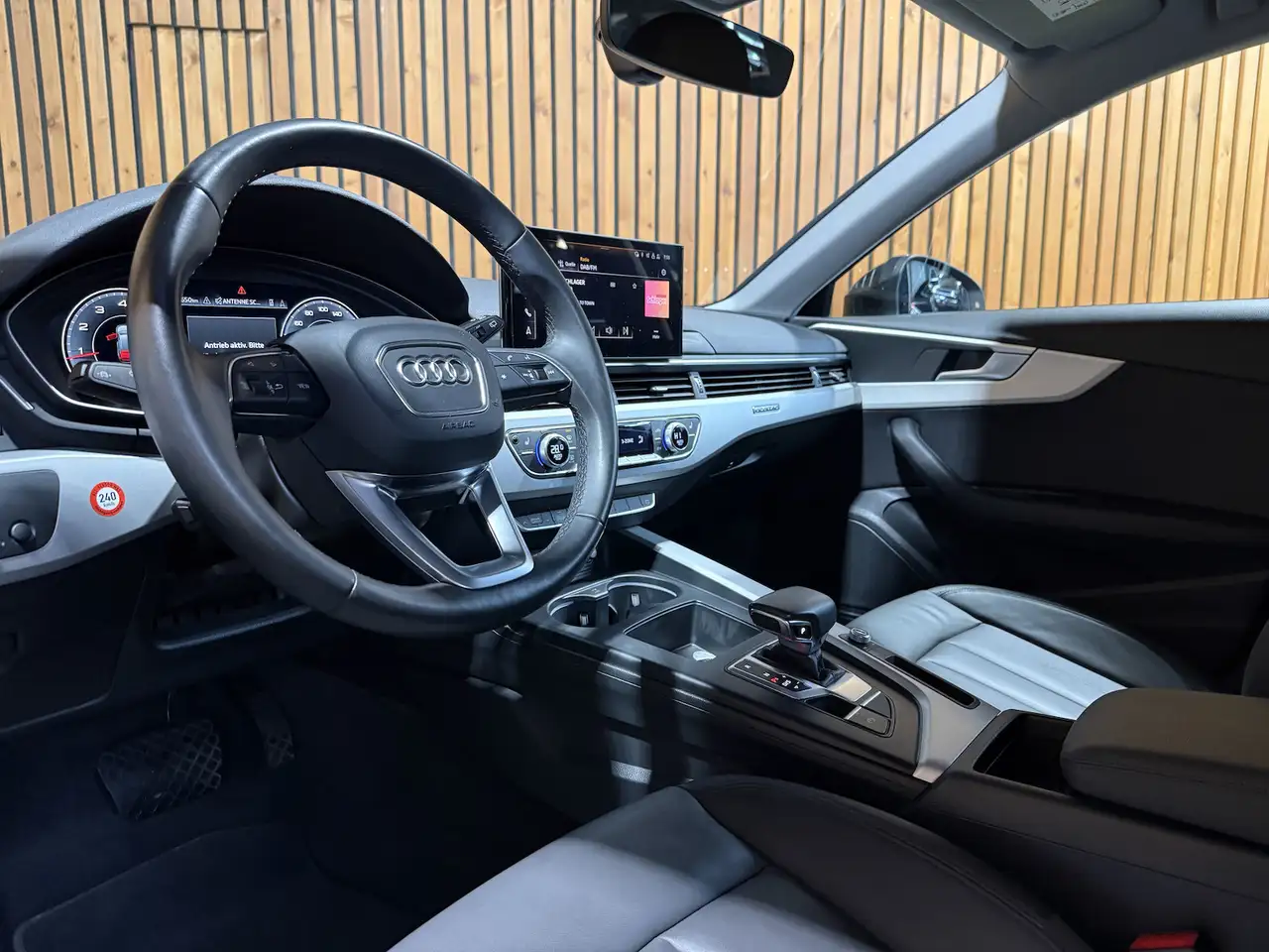 Audi A4 Avant adv. 40 TFSI Aut Navi*Kam*ACC*LED*Leder, миниатюра 10