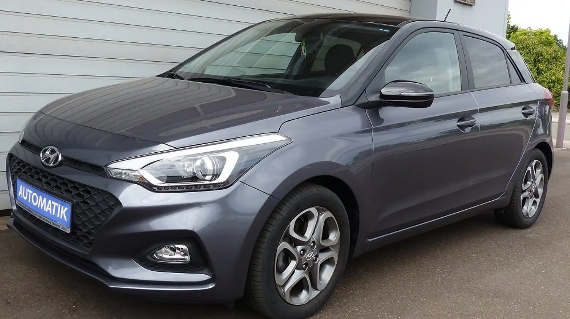 Hyundai i20 Advantage + Vollaustattung 1. Hd. Scheckheftgepfl. Grau - 1
