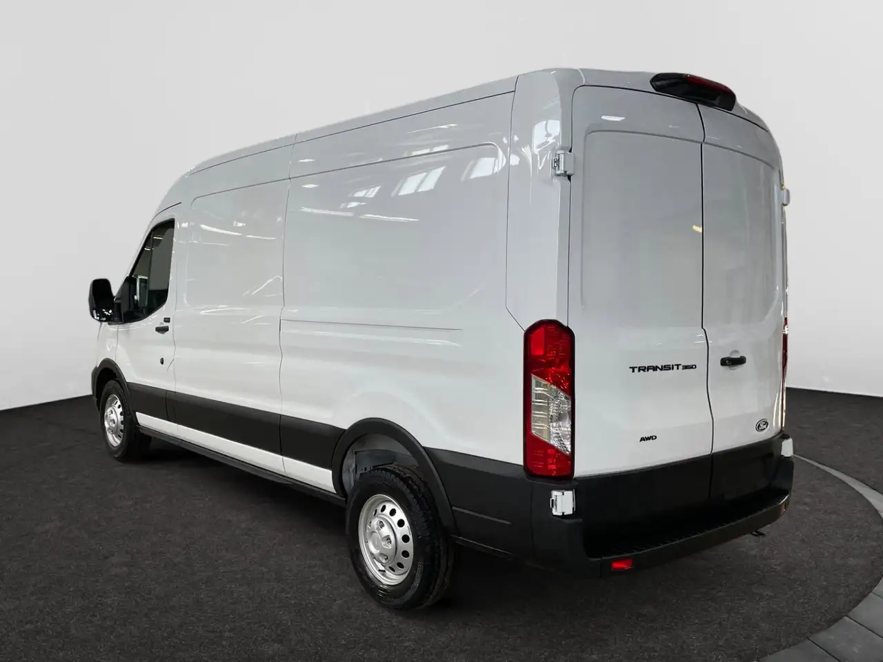 Ford Transit Cargo Van снимка Ford Transit Cargo Van