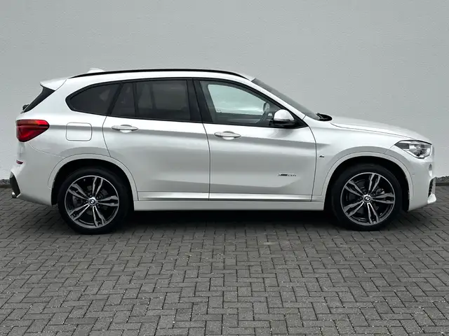 BMW X1 view 4