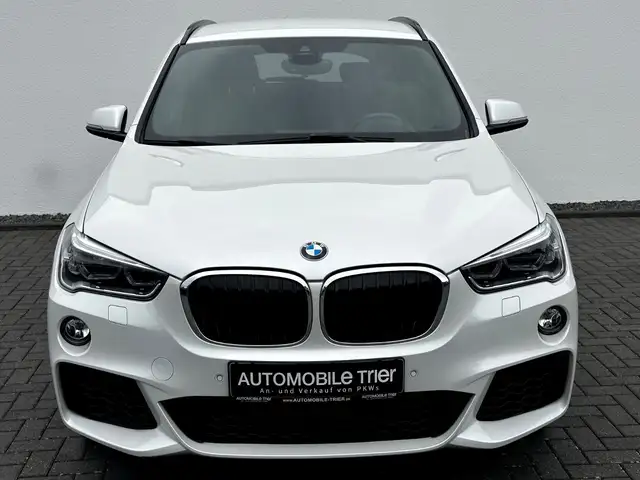 BMW X1 view 2