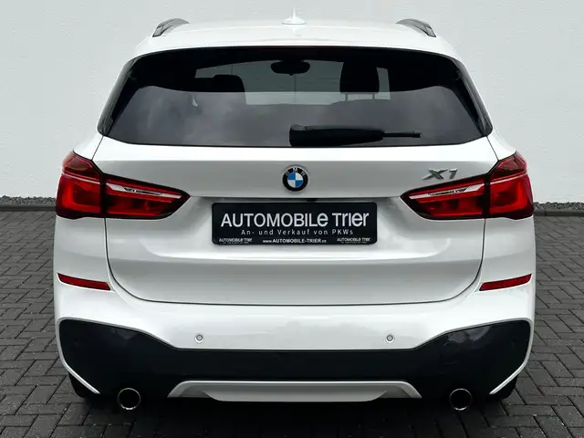 BMW X1 view 6