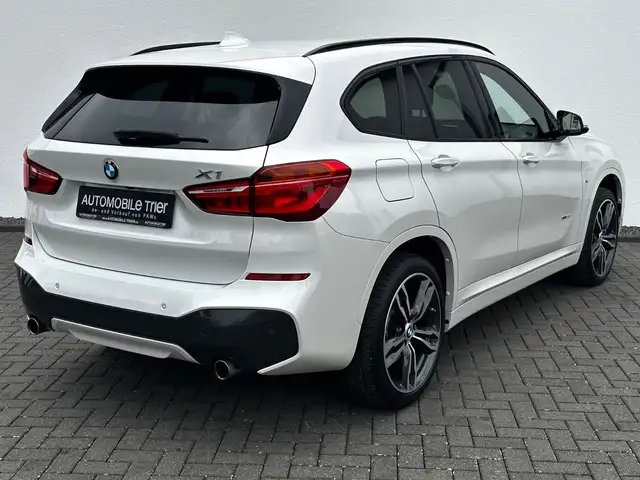 BMW X1 view 5