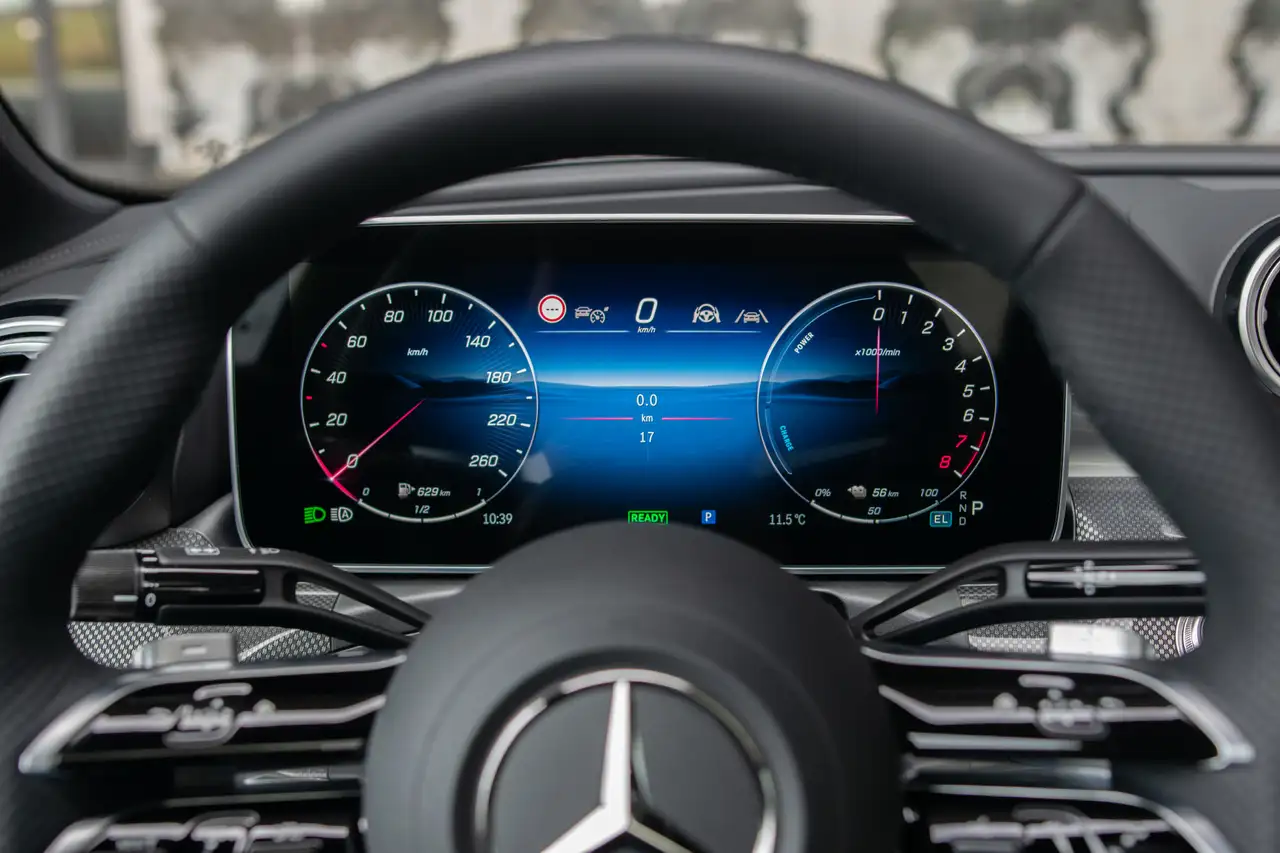 Mercedes-Benz C-Class 2026 — фото 20