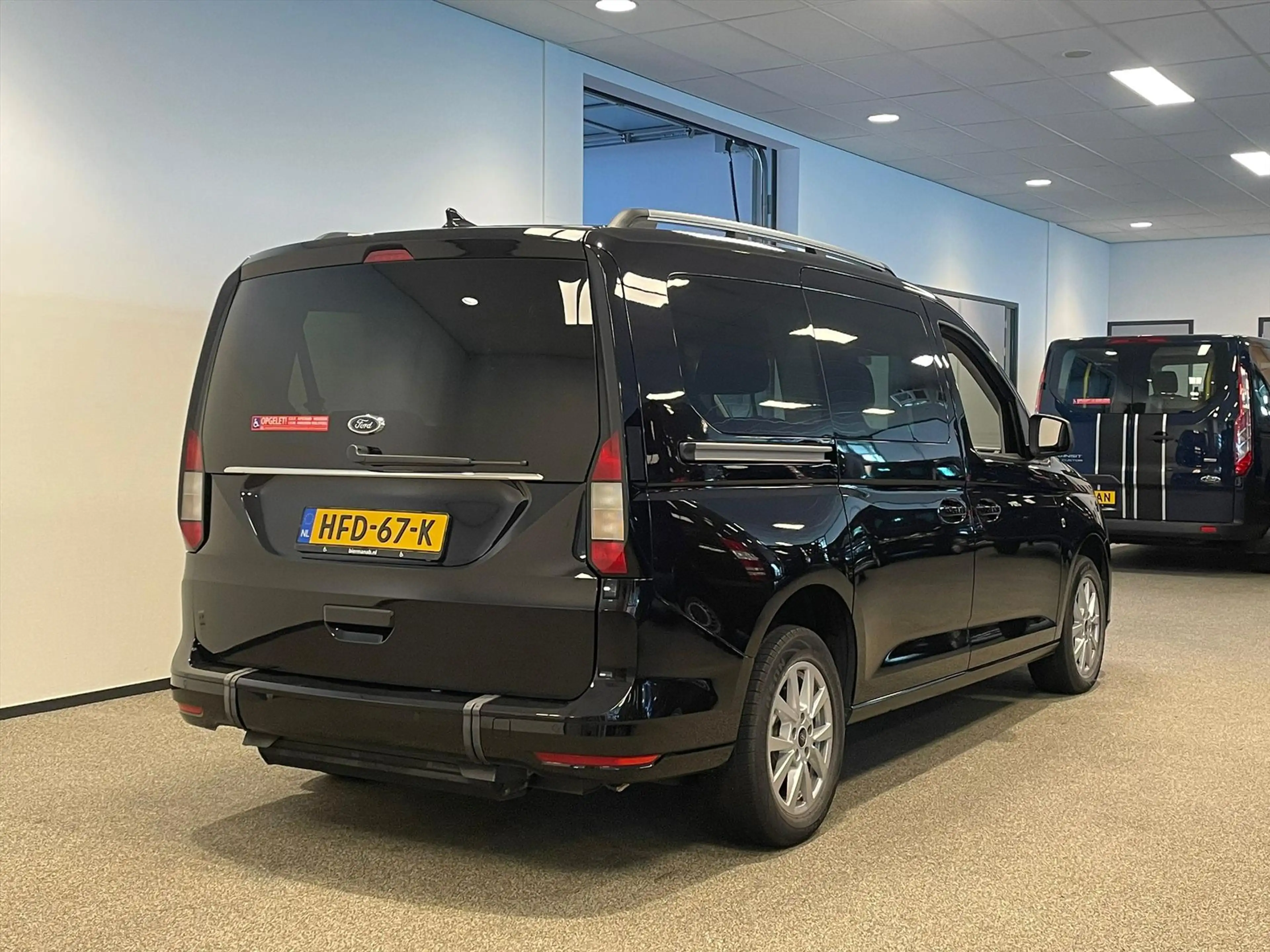 Ford Tourneo Connect L2 Rolstoelauto Automaat 5+1 — photo 7