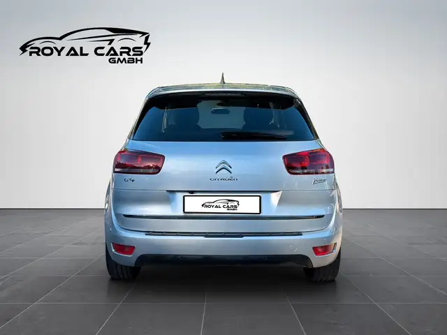 Citroen C4 Picasso view 5