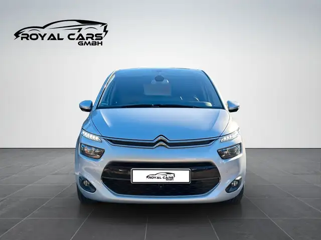 Citroen C4 Picasso view 2