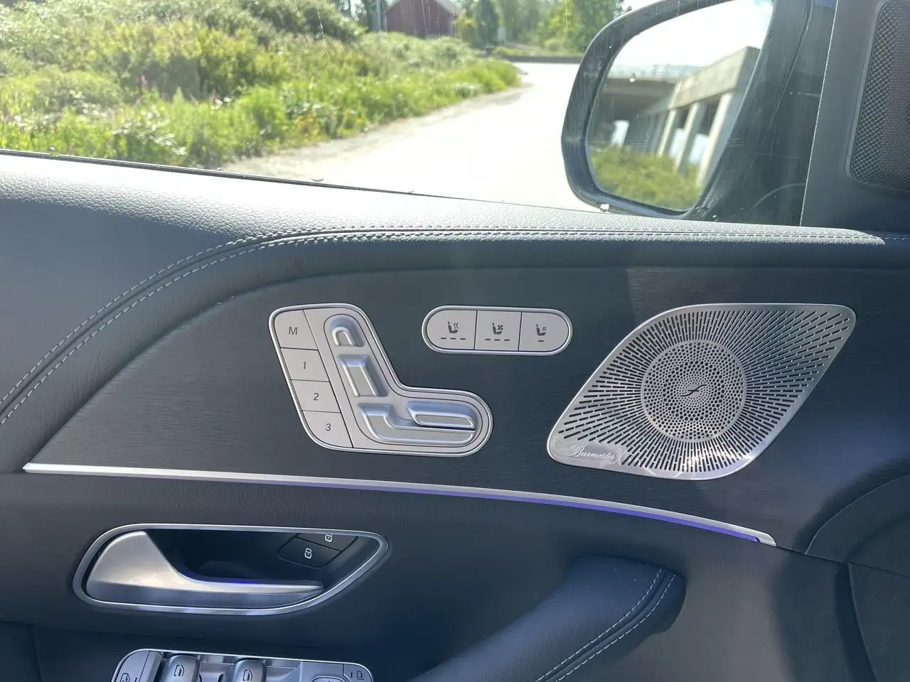 Mercedes-Benz GLE снимка Mercedes-Benz GLE