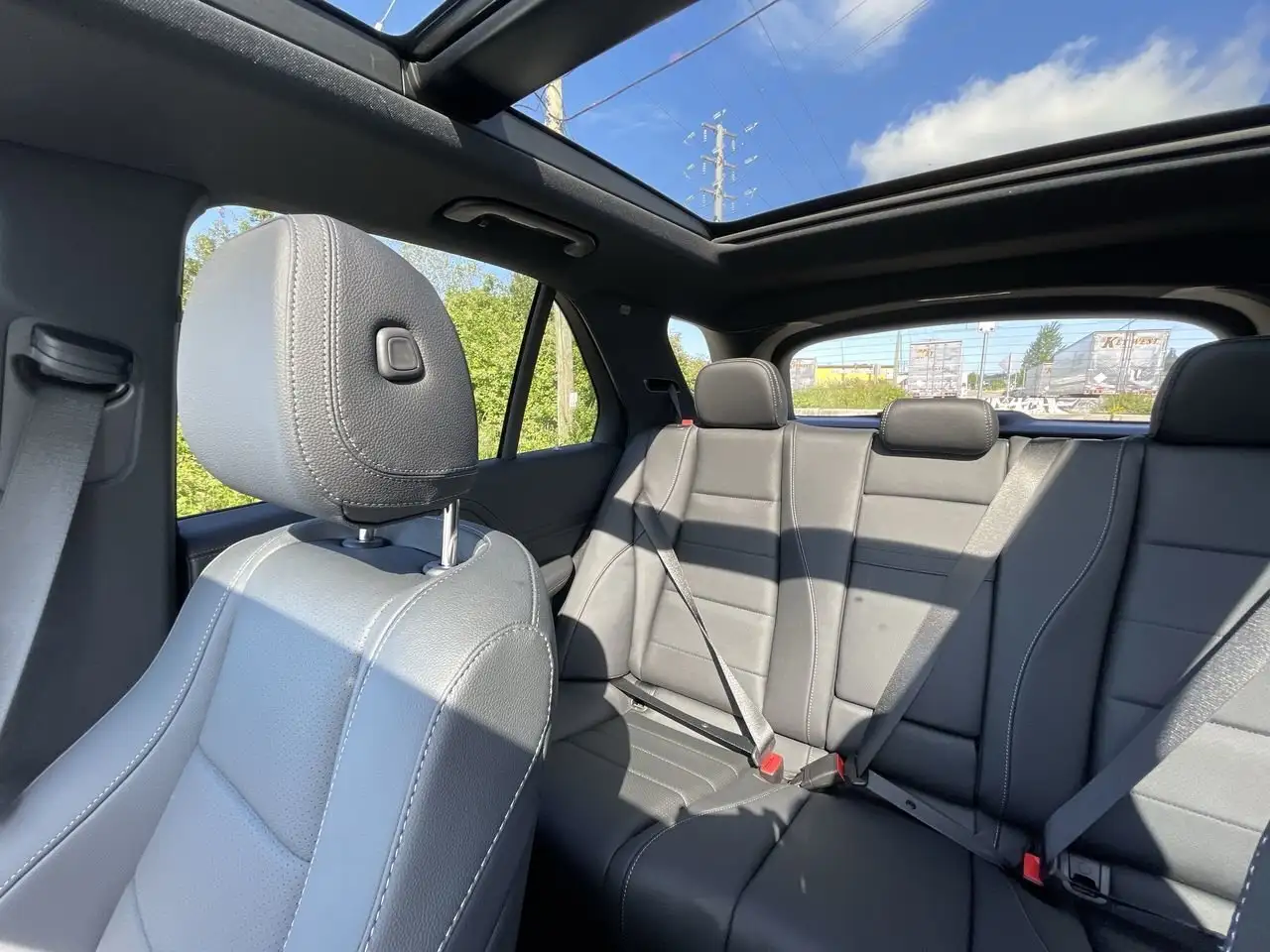 Mercedes-Benz GLE снимка Mercedes-Benz GLE