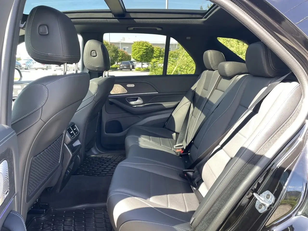 Mercedes-Benz GLE снимка Mercedes-Benz GLE
