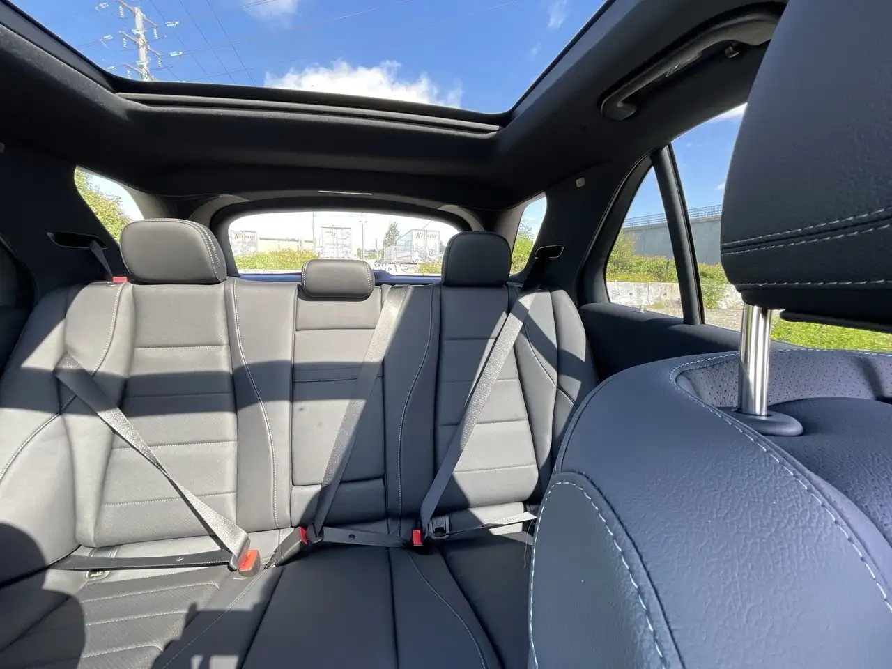 Mercedes-Benz GLE снимка Mercedes-Benz GLE