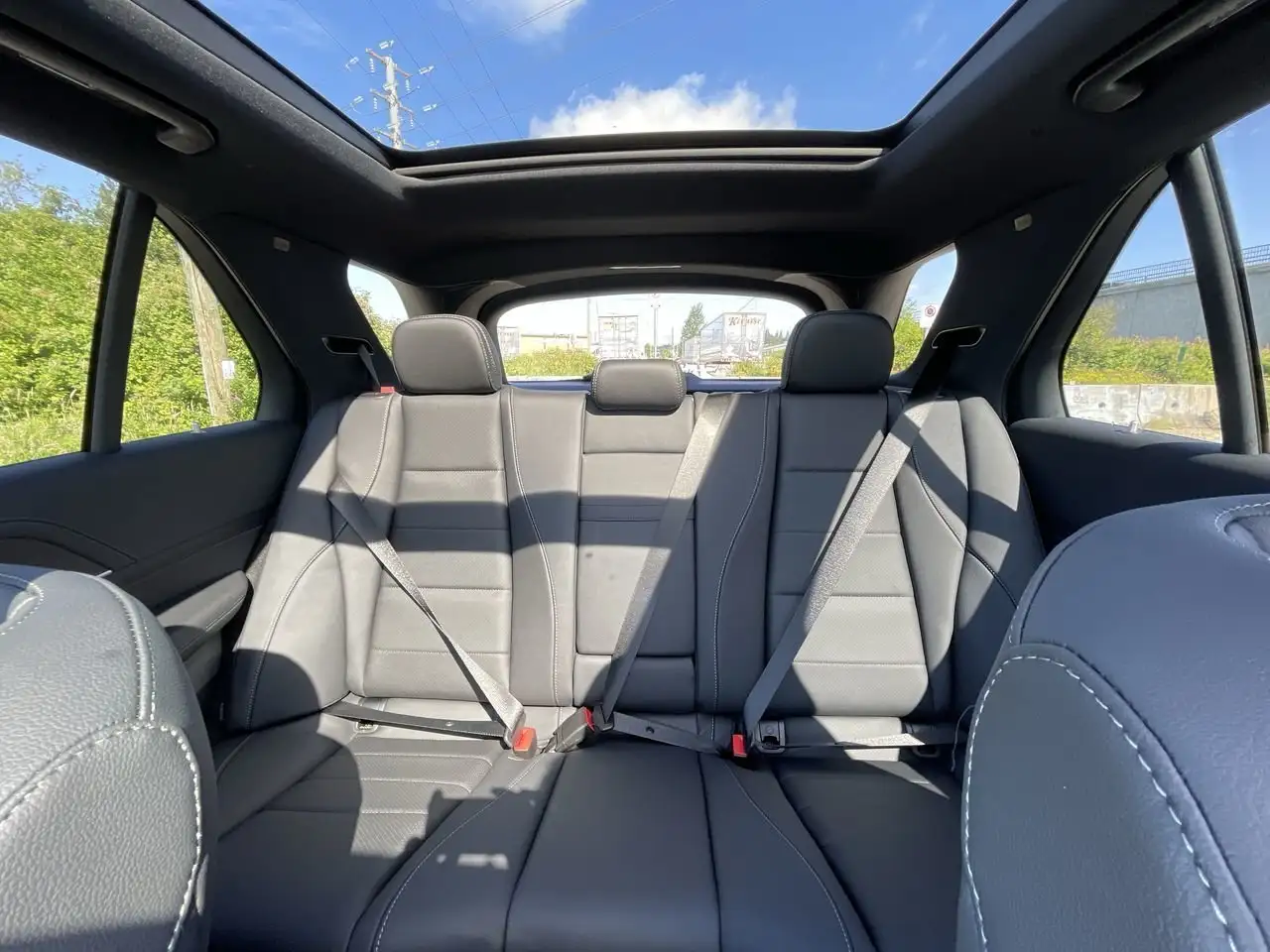 Mercedes-Benz GLE снимка Mercedes-Benz GLE