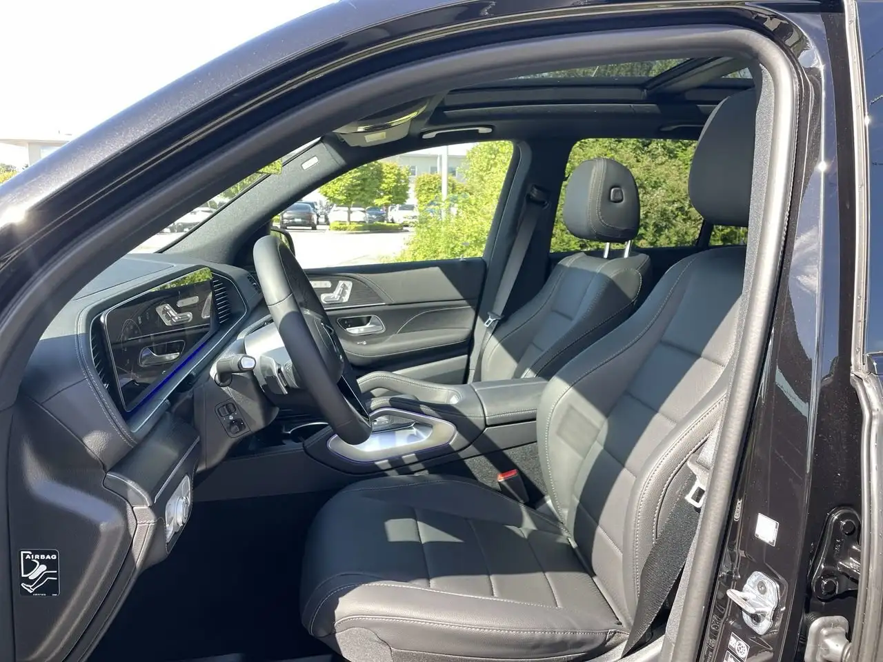 Mercedes-Benz GLE снимка Mercedes-Benz GLE