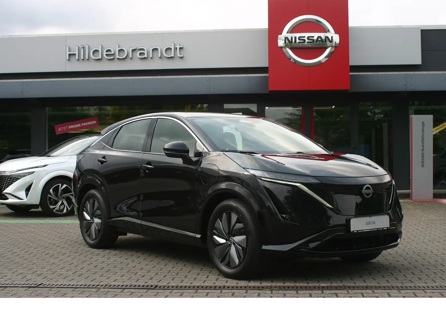 Nissan Ariya 63 kWh|Voll-LED|Kamera|Winterpaket|Navi Fekete - 1
