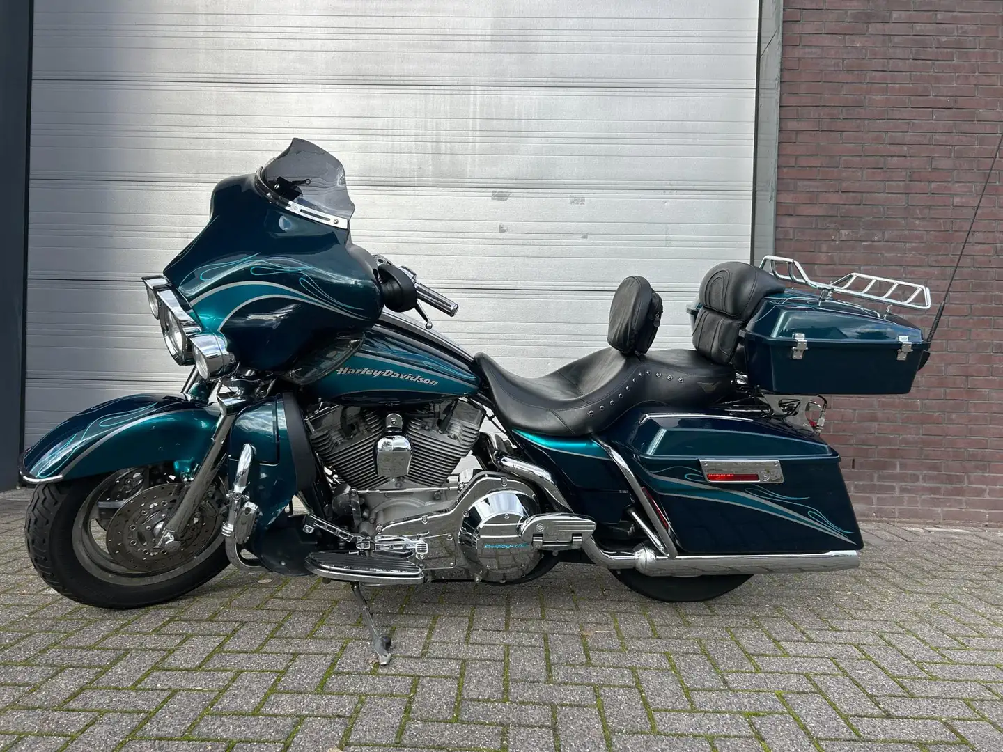 Harley-Davidson Electra Glide FLHTCSE2 SCREAMIN EAGLE 1700 cc - 2