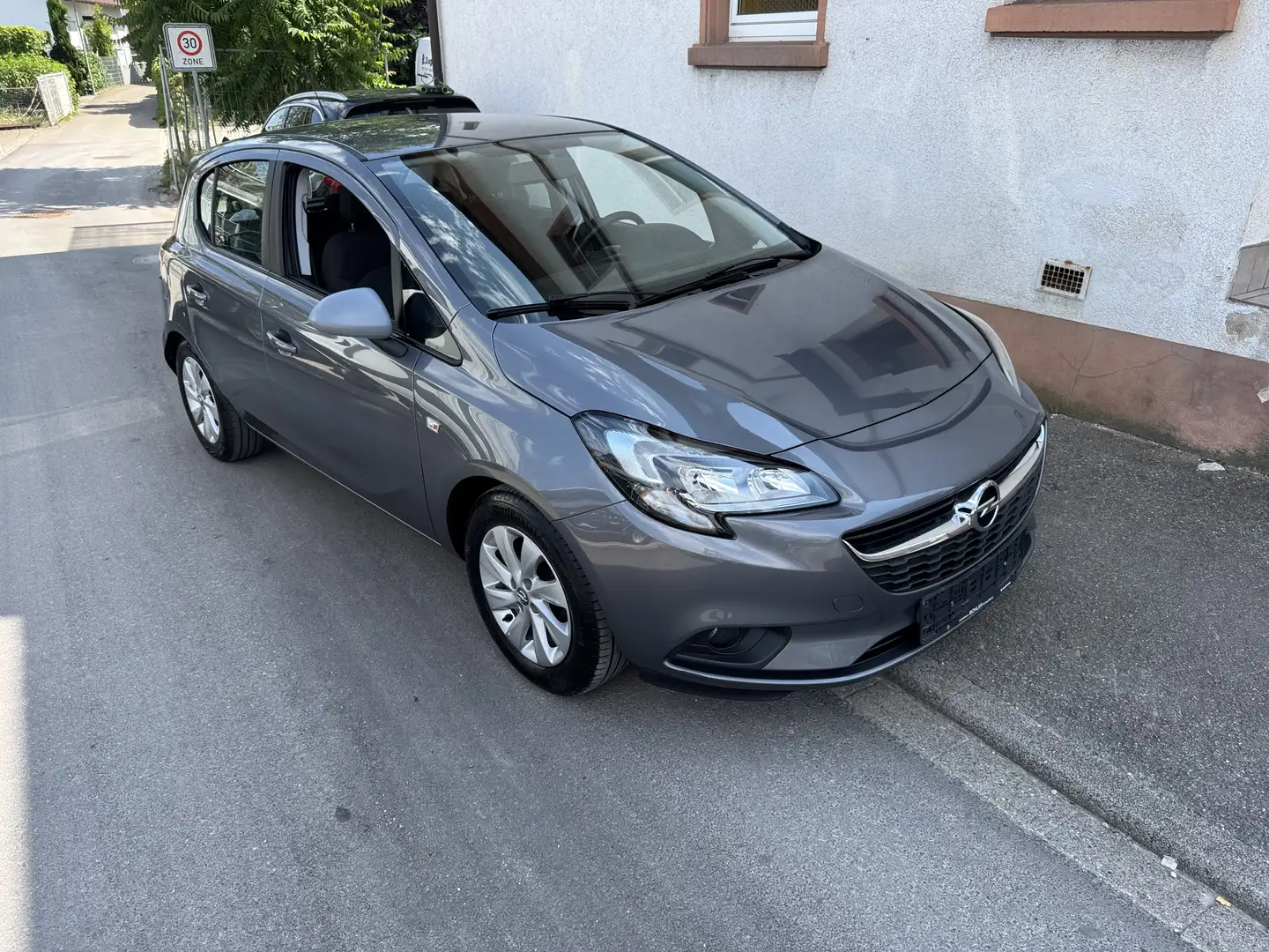 Opel Corsa Corsa E  1.4  5-türig Gris - 2