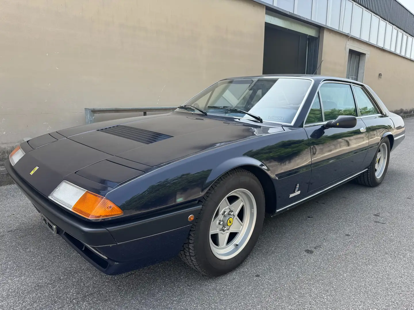 Ferrari 400 i Blue - 1