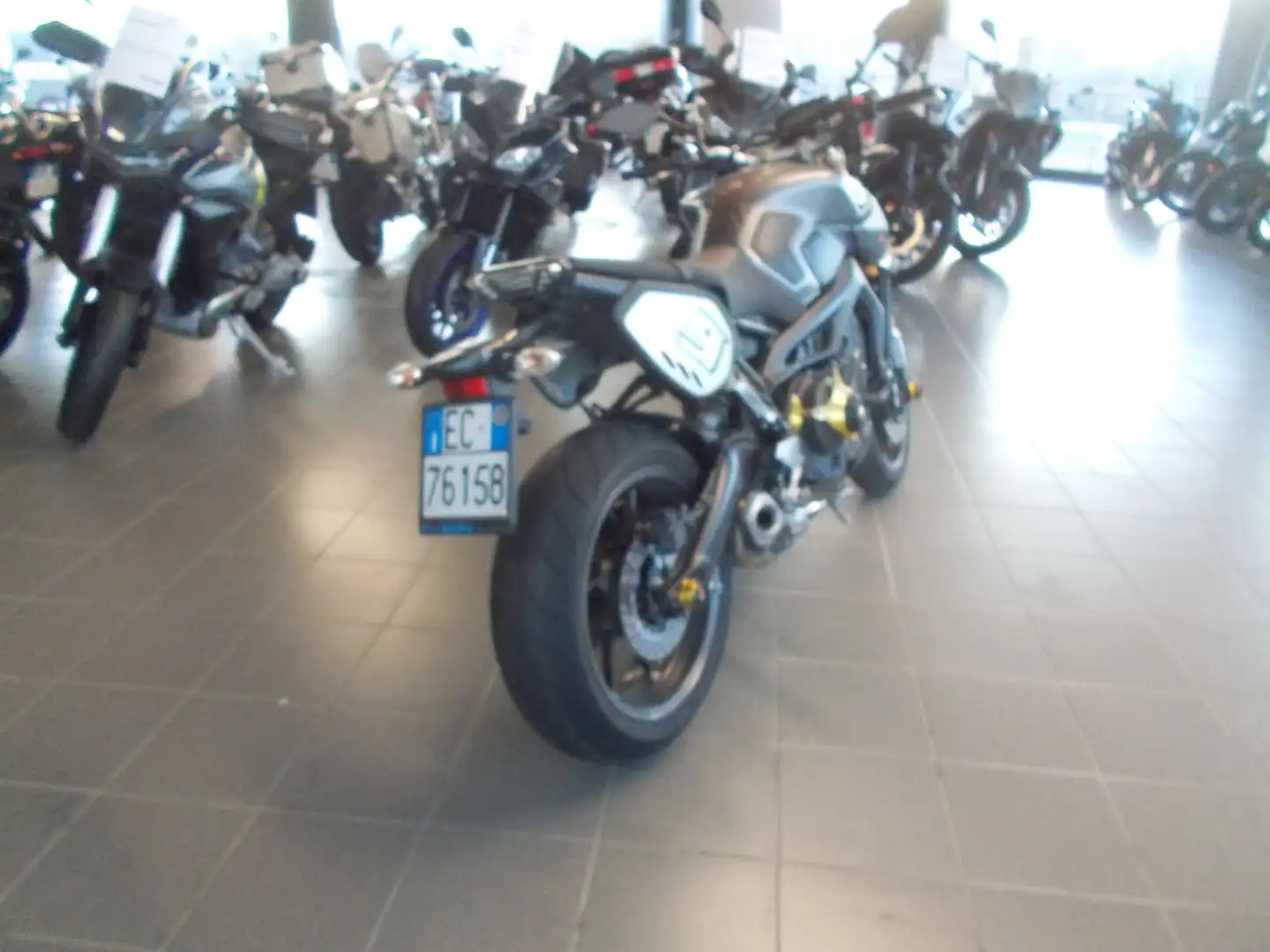 Yamaha MT-09 SPORT TRACKER ABS Grigio - 2